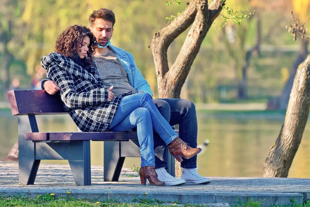 A couple having disagreements due to a lack of self-awareness in relationships.